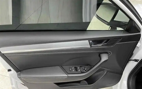Skoda Superb III рестайлинг, 2022 год, 2 110 000 рублей, 11 фотография