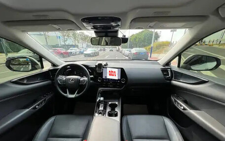 Lexus NX, 2022 год, 4 250 000 рублей, 12 фотография