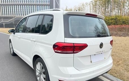 Volkswagen Touran III, 2021 год, 1 739 000 рублей, 7 фотография
