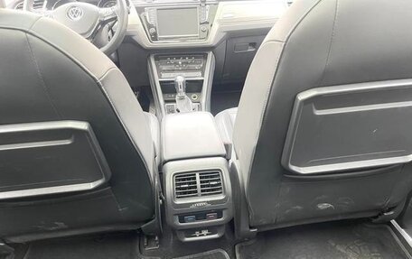 Volkswagen Touran III, 2021 год, 1 739 000 рублей, 15 фотография