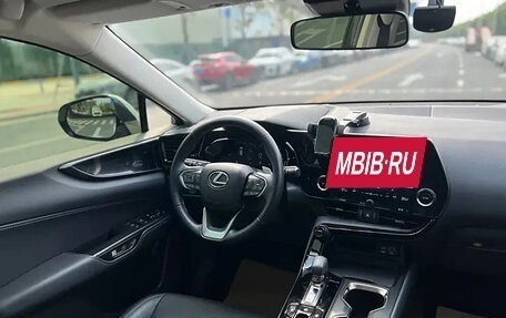 Lexus NX, 2022 год, 4 250 000 рублей, 13 фотография