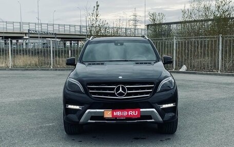 Mercedes-Benz M-Класс, 2013 год, 1 990 000 рублей, 2 фотография