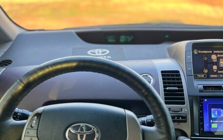 Toyota Prius, 2004 год, 620 000 рублей, 6 фотография