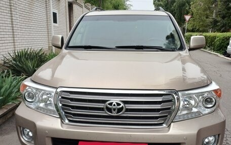 Toyota Land Cruiser 200, 2010 год, 3 900 000 рублей, 4 фотография