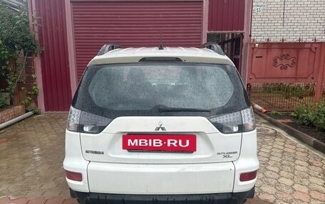Mitsubishi Outlander III рестайлинг 3, 2011 год, 950 000 рублей, 4 фотография