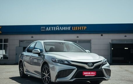 Toyota Camry, 2021 год, 2 700 000 рублей, 2 фотография