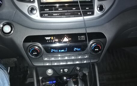 Hyundai Tucson III, 2018 год, 2 100 000 рублей, 18 фотография