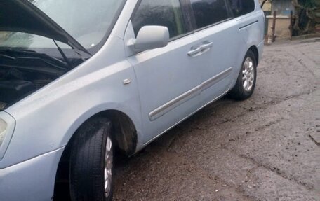 KIA Carnival III, 2007 год, 300 000 рублей, 1 фотография