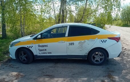 Hyundai Solaris II рестайлинг, 2018 год, 699 200 рублей, 1 фотография
