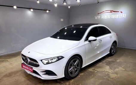 Mercedes-Benz A-Класс, 2022 год, 3 089 000 рублей, 1 фотография