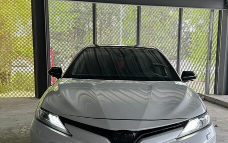 Toyota Camry, 2018 год, 2 970 000 рублей, 1 фотография