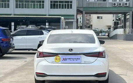 Lexus ES VII, 2022 год, 3 400 000 рублей, 7 фотография