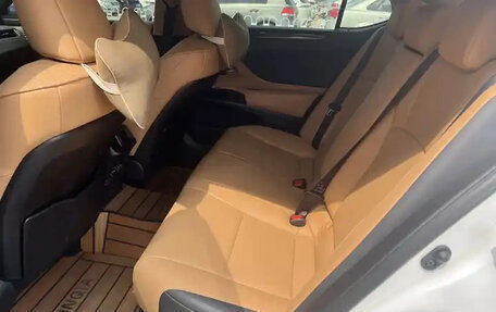 Lexus ES VII, 2022 год, 3 400 000 рублей, 12 фотография