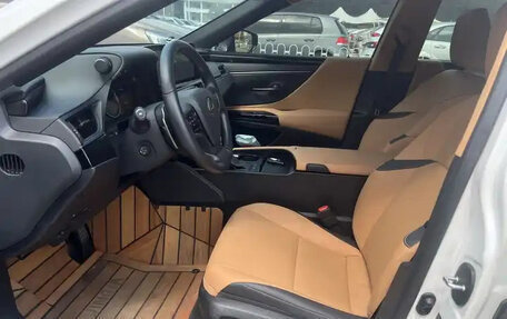 Lexus ES VII, 2022 год, 3 400 000 рублей, 9 фотография