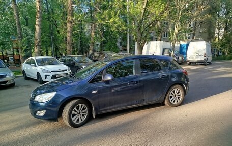 Opel Astra J, 2011 год, 770 000 рублей, 8 фотография