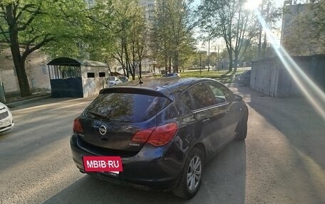 Opel Astra J, 2011 год, 770 000 рублей, 5 фотография