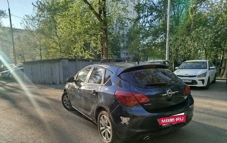 Opel Astra J, 2011 год, 770 000 рублей, 7 фотография