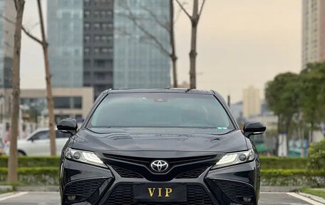Toyota Camry, 2022 год, 2 550 000 рублей, 2 фотография