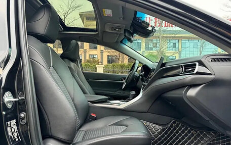 Toyota Camry, 2022 год, 2 550 000 рублей, 11 фотография