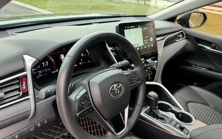 Toyota Camry, 2022 год, 2 550 000 рублей, 10 фотография