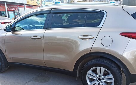 KIA Sportage IV рестайлинг, 2017 год, 2 200 000 рублей, 3 фотография