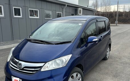 Honda Freed I, 2012 год, 1 250 000 рублей, 7 фотография