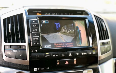 Toyota Land Cruiser 200, 2015 год, 4 849 000 рублей, 15 фотография