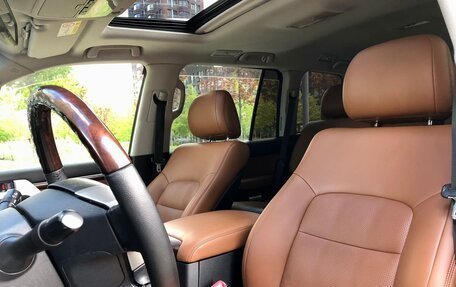 Toyota Land Cruiser 200, 2015 год, 4 849 000 рублей, 17 фотография