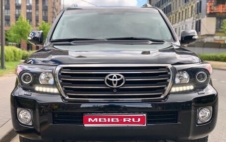 Toyota Land Cruiser 200, 2015 год, 4 849 000 рублей, 3 фотография
