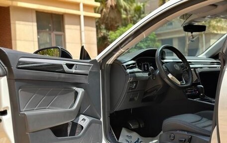 Volkswagen Passat CC, 2021 год, 2 705 000 рублей, 10 фотография