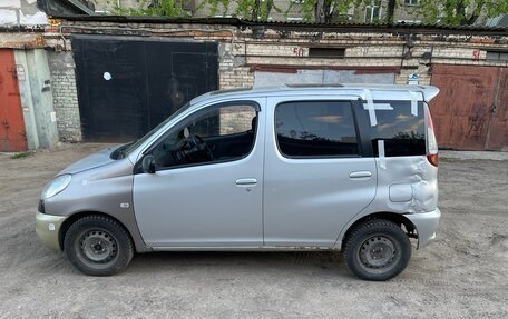 Toyota FunCargo, 2002 год, 385 000 рублей, 2 фотография