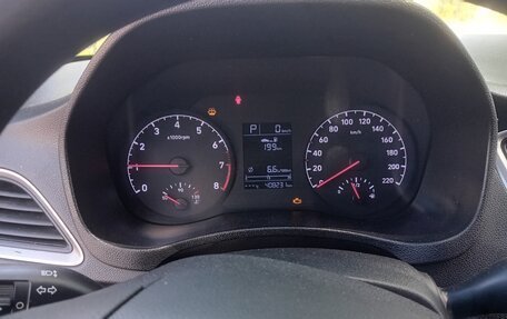 Hyundai Solaris II рестайлинг, 2018 год, 699 200 рублей, 3 фотография