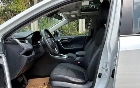 Toyota RAV4, 2022 год, 2 894 000 рублей, 7 фотография
