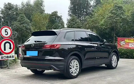 Volkswagen Touareg III, 2022 год, 4 545 000 рублей, 6 фотография