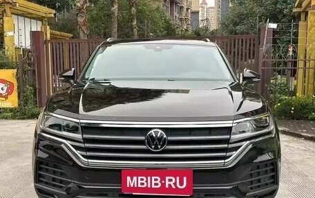 Volkswagen Touareg III, 2022 год, 4 545 000 рублей, 2 фотография