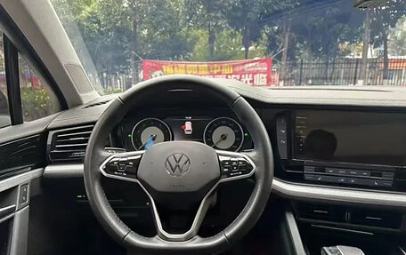 Volkswagen Touareg III, 2022 год, 4 545 000 рублей, 8 фотография