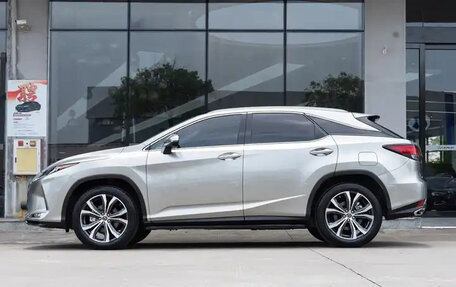 Lexus RX IV рестайлинг, 2022 год, 4 970 000 рублей, 4 фотография