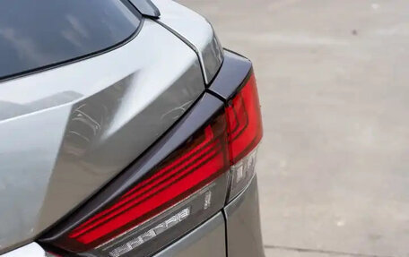 Lexus RX IV рестайлинг, 2022 год, 4 970 000 рублей, 7 фотография