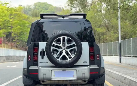 Land Rover Defender II, 2022 год, 5 880 000 рублей, 5 фотография