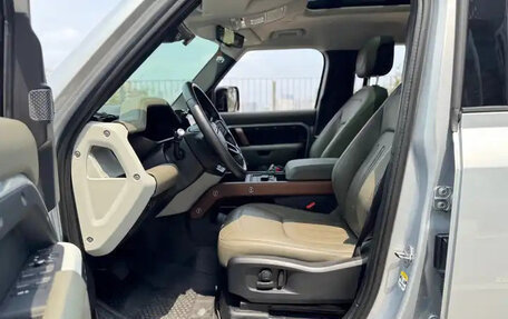 Land Rover Defender II, 2022 год, 5 880 000 рублей, 10 фотография