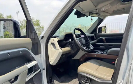 Land Rover Defender II, 2022 год, 5 880 000 рублей, 9 фотография