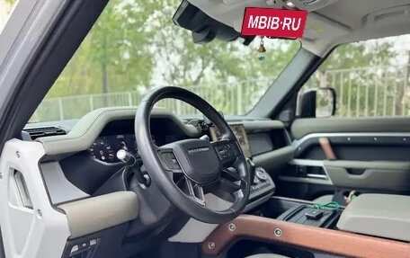 Land Rover Defender II, 2022 год, 5 880 000 рублей, 12 фотография