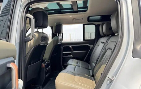Land Rover Defender II, 2022 год, 5 880 000 рублей, 16 фотография