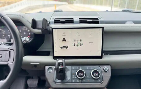 Land Rover Defender II, 2022 год, 5 880 000 рублей, 20 фотография