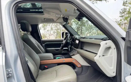 Land Rover Defender II, 2022 год, 5 880 000 рублей, 23 фотография