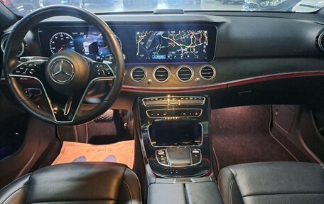 Mercedes-Benz E-Класс, 2022 год, 3 340 000 рублей, 7 фотография