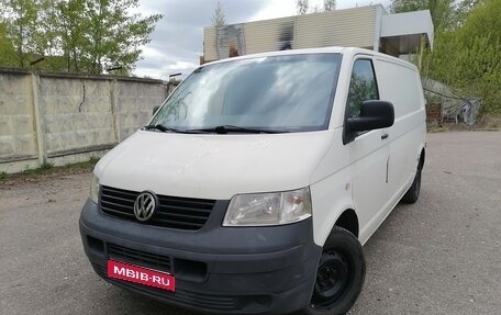 Volkswagen Transporter T5 рестайлинг, 2008 год, 970 000 рублей, 1 фотография