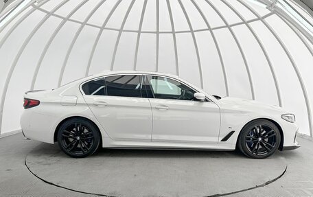 BMW 5 серия, 2021 год, 5 720 000 рублей, 5 фотография