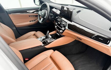 BMW 5 серия, 2021 год, 5 720 000 рублей, 13 фотография