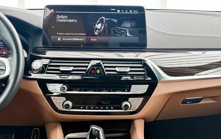 BMW 5 серия, 2021 год, 5 720 000 рублей, 18 фотография